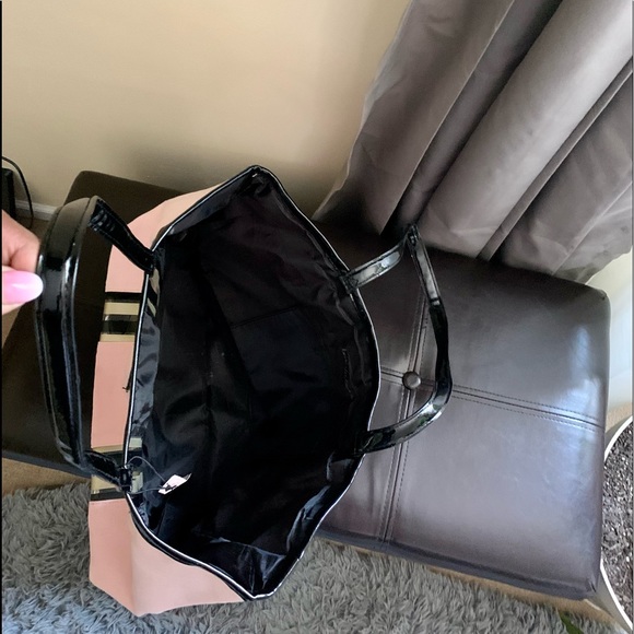 Victoria Secret NWT Pink Tote - Picture 3 of 4